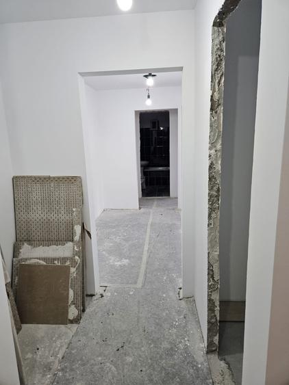 De vanzare apartament cu trei camere , zona Lipovei - 1