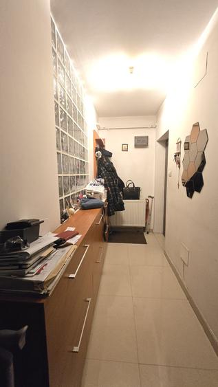 Vanzare apartament 3 camere decomandat, loc de parcare, str Moinesti - 6