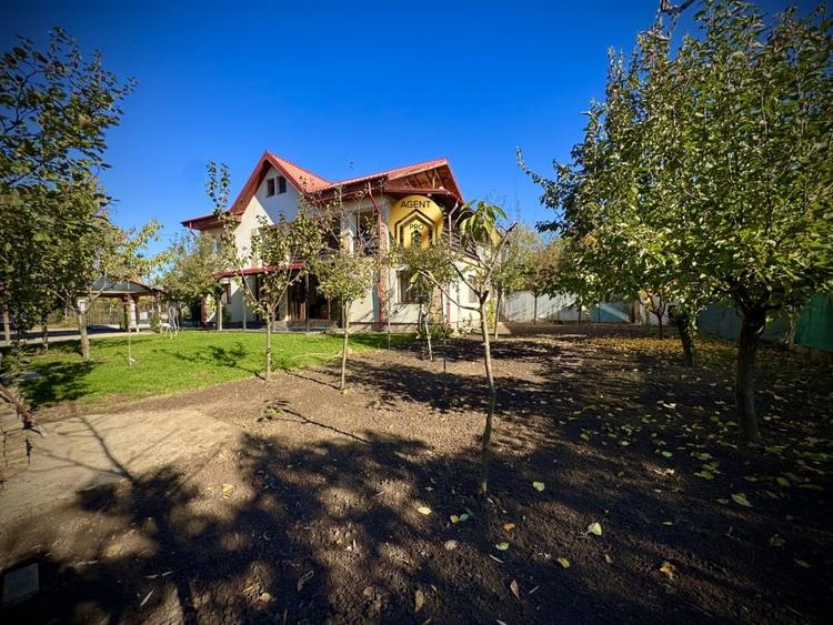 Vila individuala 7 camere - 660mp teren - 300m de DN1 - Intrarea Merisor Otopeni - 22