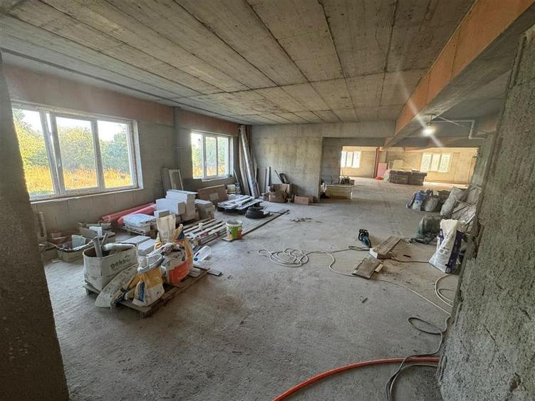 Sp com 277 mp, se poate inchiria si jumatate, bl nou, Lic Unirea - 4