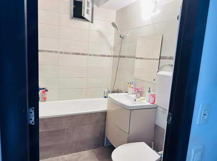 Ofer spre vanzare un apartament de 2 camere, in zona Berceni, la 10 minute de metrou - 1