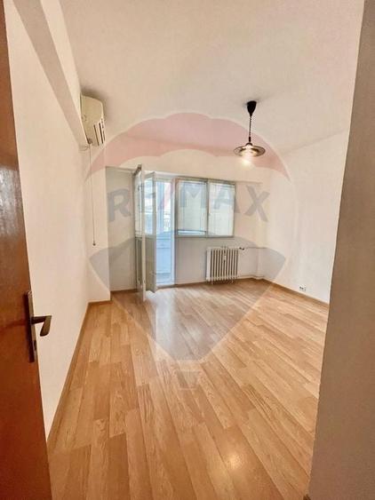 Apartament 2 camere de închiriat – Universitate - 2