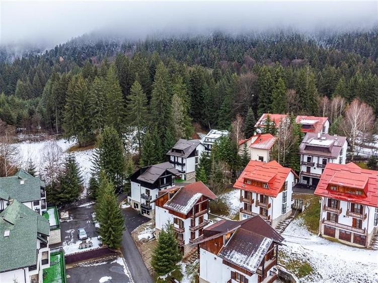 Resedinta speciala, in inima statiunii Poiana Brasov, cu terasa si locuri de par - 28