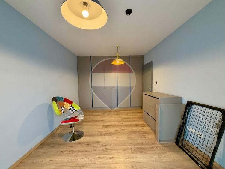 Apartament cu 3 camere semidecomandat în Calea Turzii