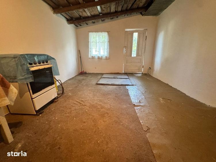 Casă cu 3 camere cu Teren 800 Mp în Central