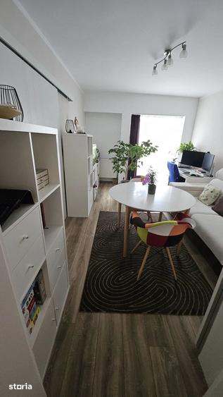 Apartament cu 4 camere în Noua