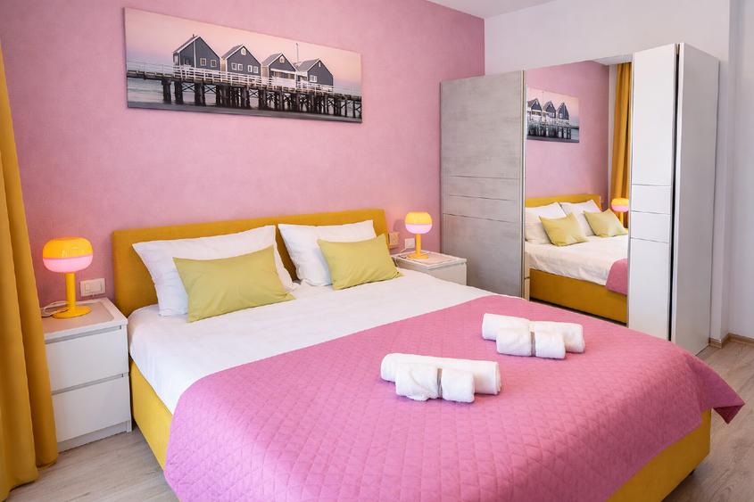 Apartament cu 2 camere decomandat, mobilat în Aradului
