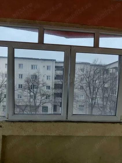 Apartament cu 3 camere decomandat în Traian