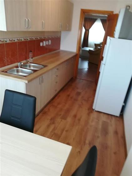 Apartament cu 3 camere decomandat în Ștefan cel Mare
