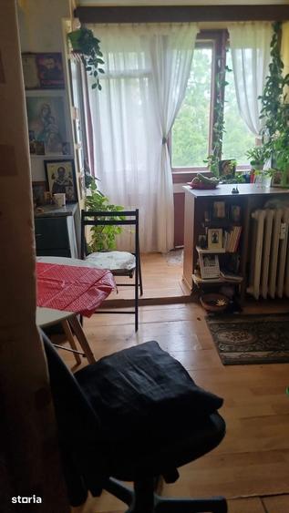 Garsonieră semidecomandată în Brazda lui Novac