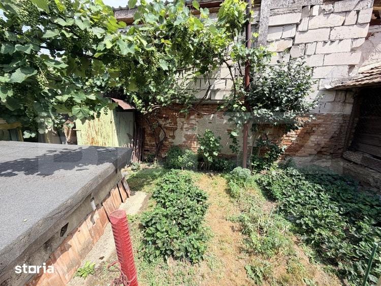 Casă cu 4 camere cu Teren 252 Mp în Central