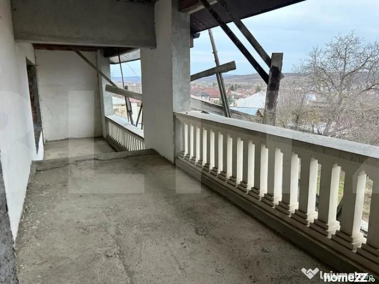 Casă cu 7 camere cu Teren 900 Mp în Dorohoi