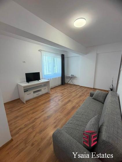 Apartament cu 2 camere decomandat în Universitate