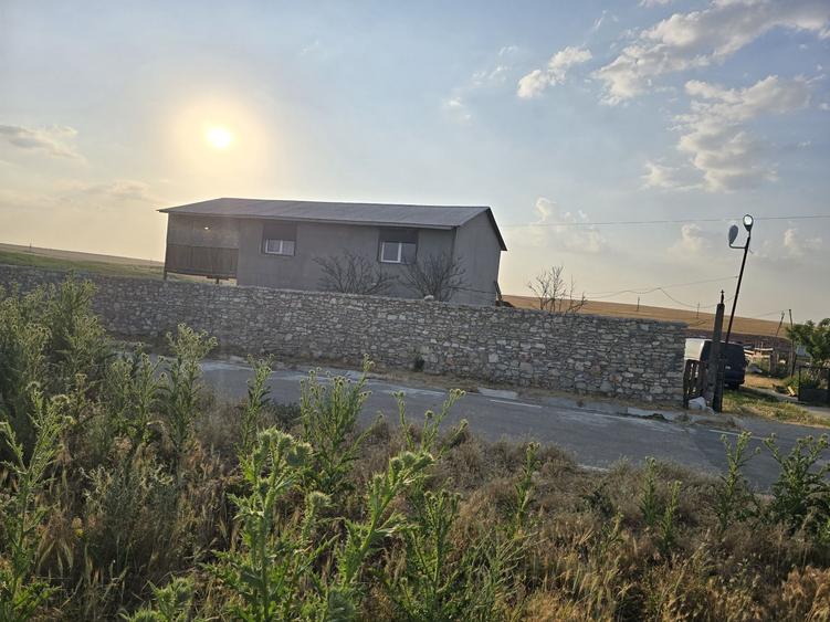 Spațiu comercial, de 10,000 mp, în Vâlcelele