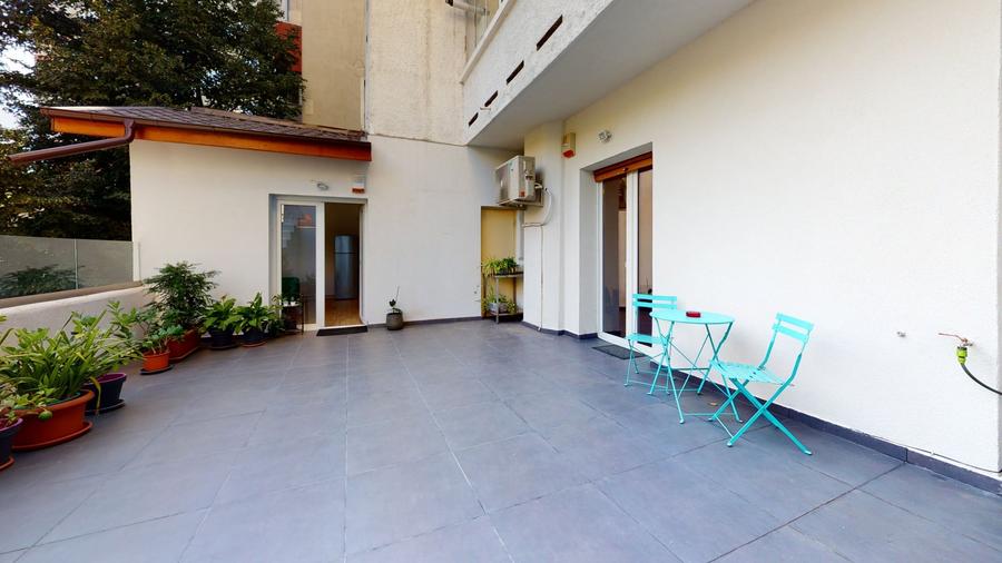 Apartament cu 3 camere în Clucerului