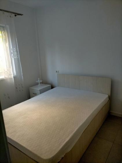 Apartament cu 3 camere în Valea Adâncă