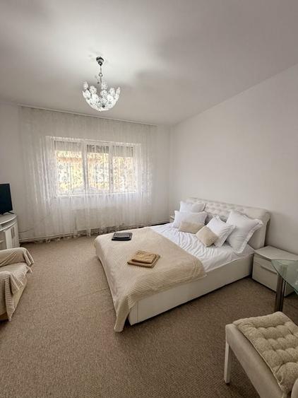 Casă cu 2 camere cu Teren 190 Mp în Central