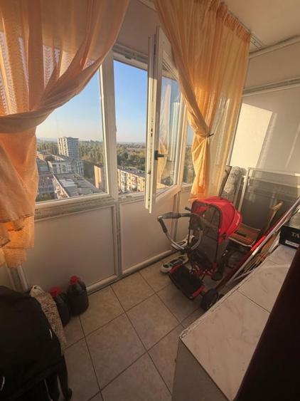 Apartament cu 2 camere semidecomandat, mobilat în Craiovița Nouă