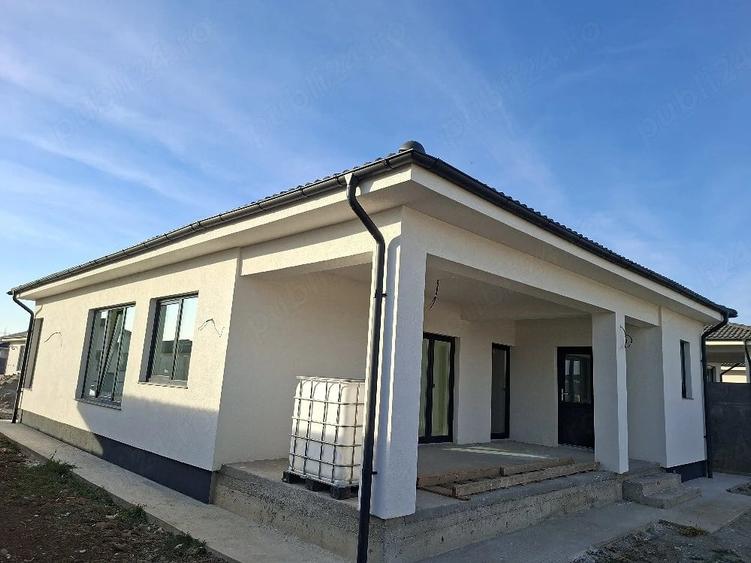 Casă cu 3 camere cu Teren 500 Mp în Sântandrei