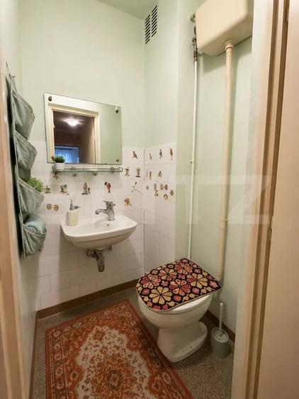 Apartament cu 4 camere decomandat în Careiului