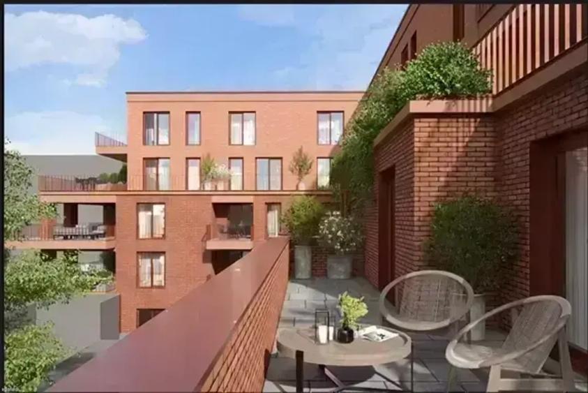 Apartament cu 4 camere decomandat în Barbu Văcărescu