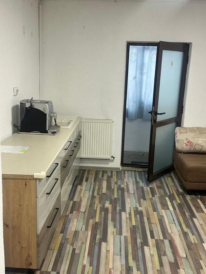 Spațiu comercial, de 64 mp, în Central