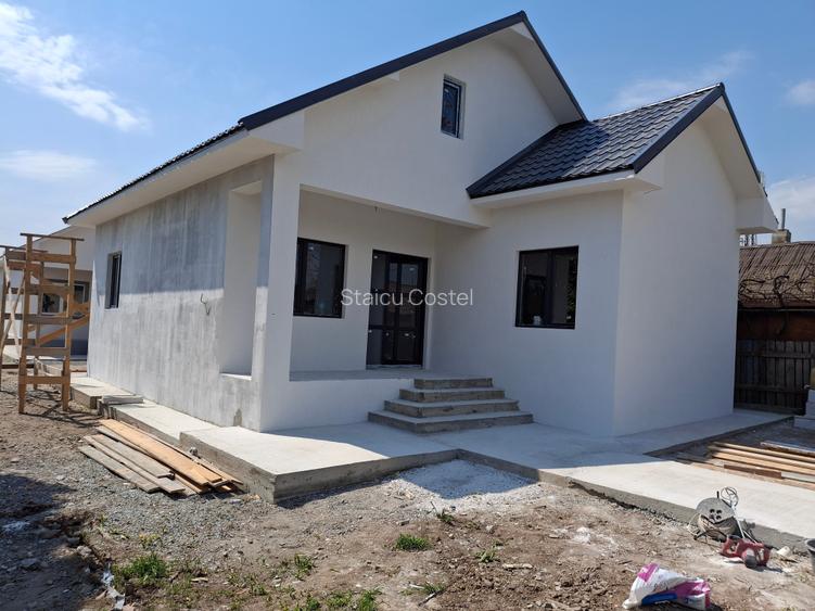 Casă cu 4 camere în Lumina Casă cu 4 camere în Lumina