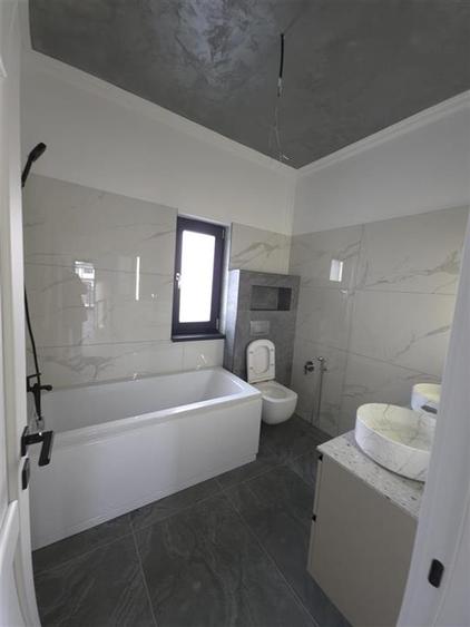 Casa Valea Lupului,4 camere,2 bai,Dressing,Canalizare,0% Comision - 1