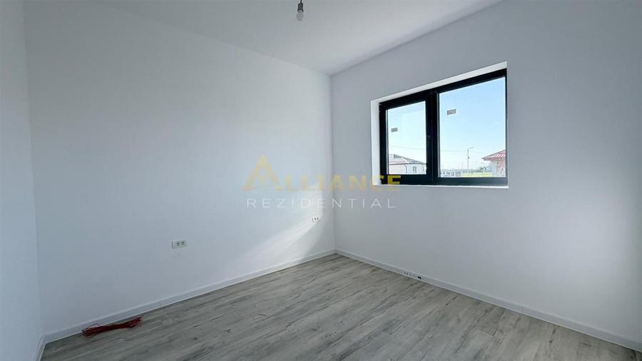 Casa Individuala - 4 camere - 2 bai - 350mp teren - 7