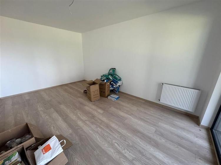 Garsoniera 43.50 mp  parter, vedere spre lac, comision 0 % - 4