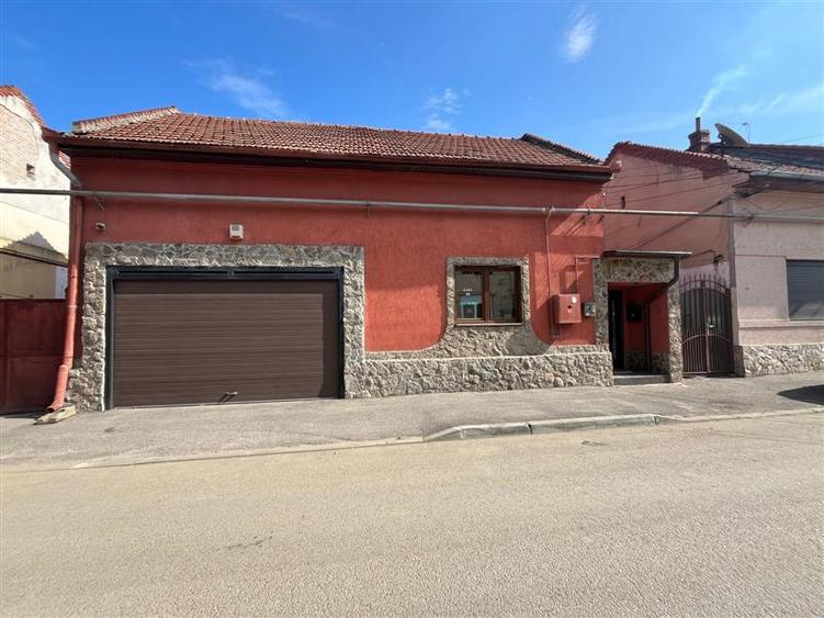 Lugoj, Casa 8 Cam., La Cheie,  str. Marasesti - 9