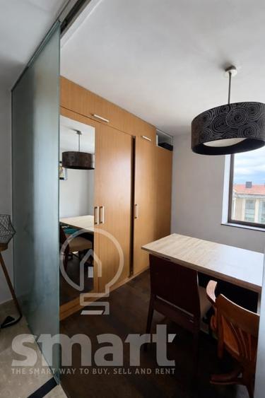 Apartament cu 3 camere decomandat, mobilat în Central