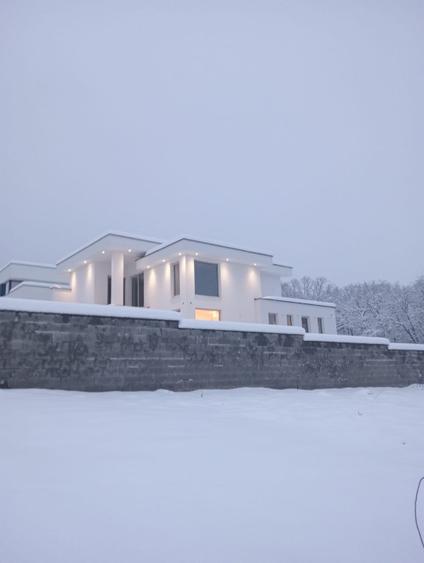 Casă în zona Schit – Direct de la Proprietar | 395.000€ (REDUS de la 450.000€) - 1