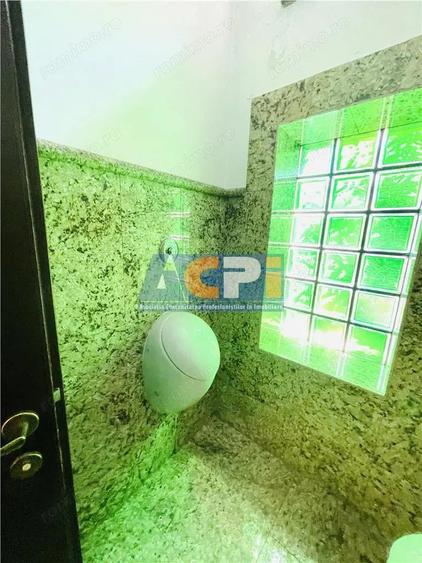 VANZARE CASA VILA 6 CAMERE 652 mp TEREN ZONA SISESTI SECTOR 1 - 12