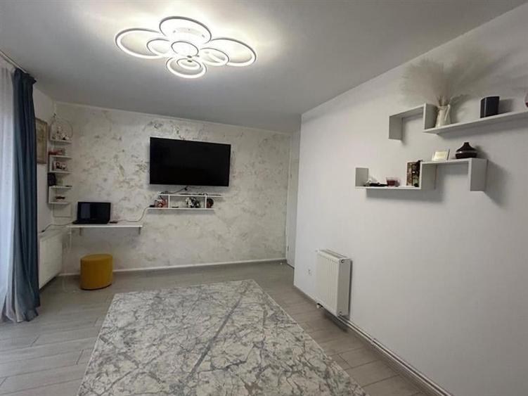 Avantgarden 3, Brasov - 3