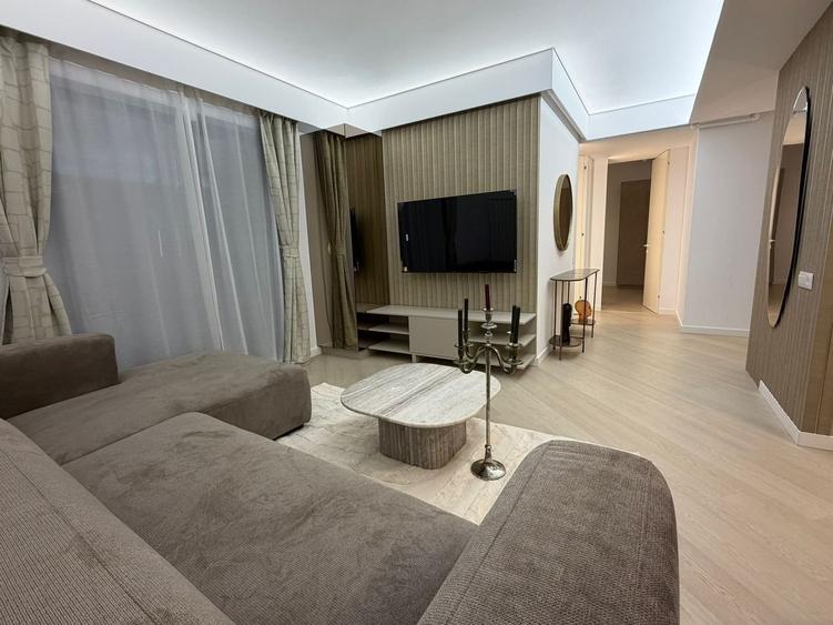 Apartament 3 camere de inchiriat | Cortina North - 1