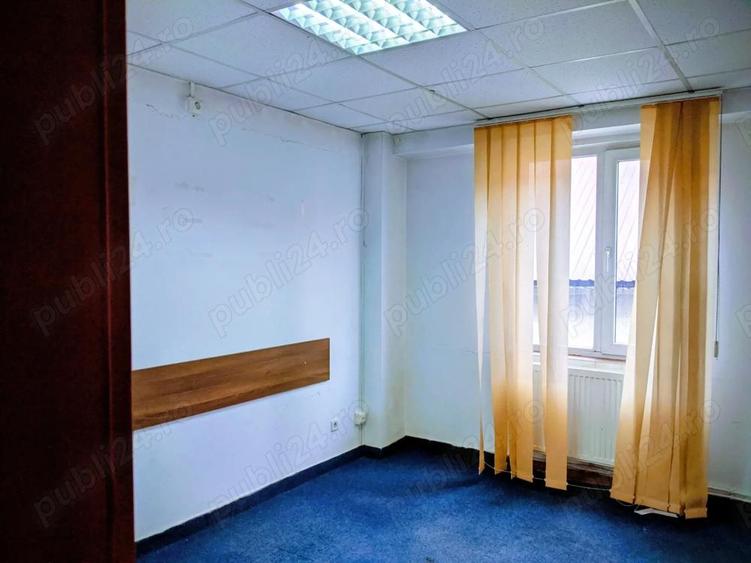 Inchiriez spa?iu birou. - 5