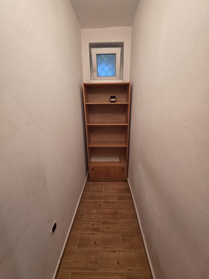 Apartament cu 4 camere decomandat în Medicină
