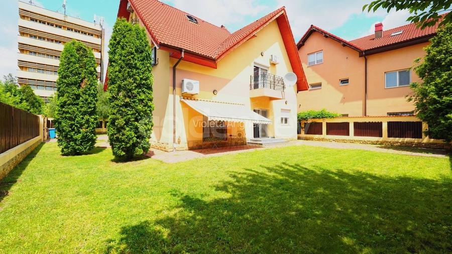 Vila cu 6-7 camere si gradina generoasa Vila cu 6-7 camere si gradina generoasa