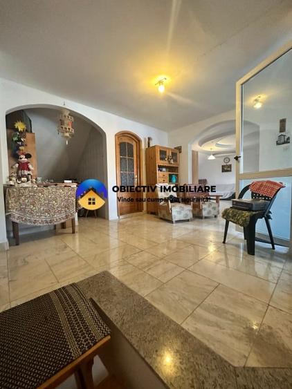 Apartament 3 camere cu mansarda renovata cu utilitati - 4