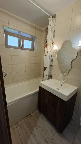 Iasi, Podu Ros, apartament 2 camere complet renovat, 53 mp, etaj 1/10 - 2