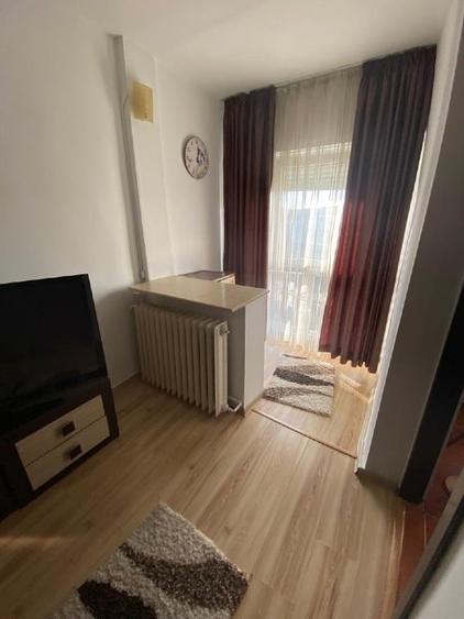 Vand garsoniera  Calea Bucuresti, mobilata/utilata, 30 m.p. - 3