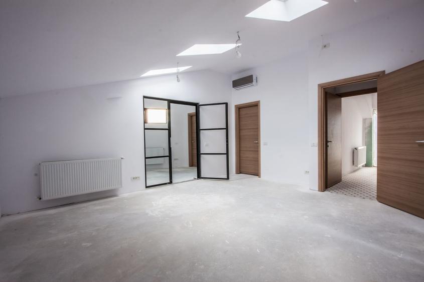 CLADIRE MULTIFUNCTIONALA - ZONA CENTRALA - METROU - COMISION 0% - 10