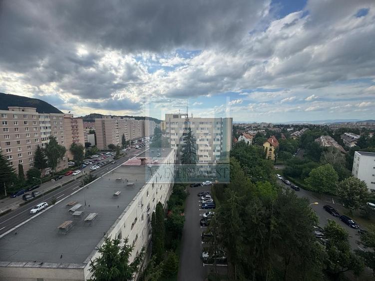 Garsonieră 31 mp-Str. Soarelui-Renovată-Mobilată-Vedere panoramica - 1