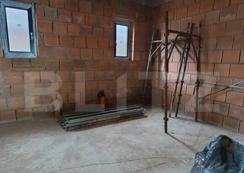 Casa cu 3 dormitoare ?i garaj in suprafa?a de 180 mp - 11