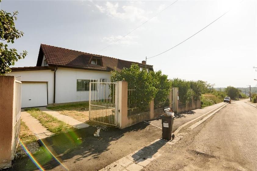 RECO Casa cu priveliste - 6