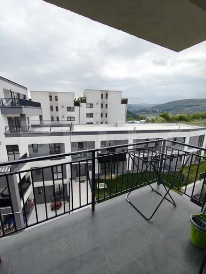 Apartament cu 3 camere semidecomandat, mobilat în Mănăștur