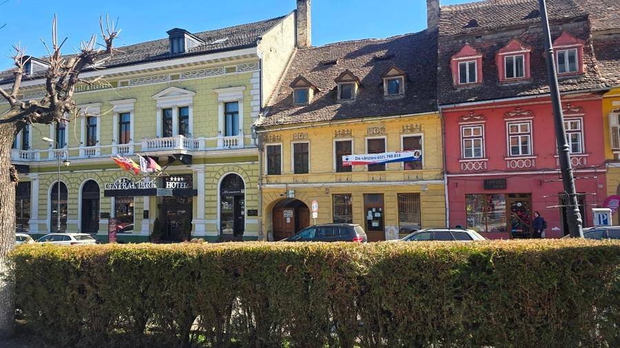 Investiție în patrimoniu UNESCO – apartament în centrul Sighișoarei - 1