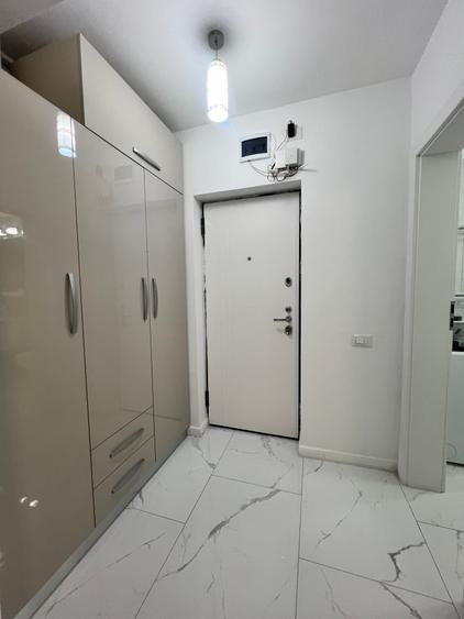 -Garsoniera lux mobilata si utilata complet in primul rand la mare - 8