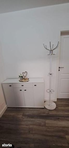 Inchiriez apartament 3 camere, zona vivo - 1